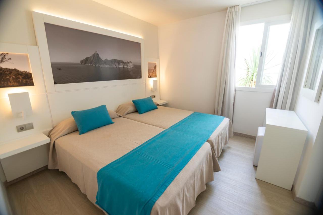 Apartamentos Bora Bora - Adults Only Playa d'en Bossa Ngoại thất bức ảnh