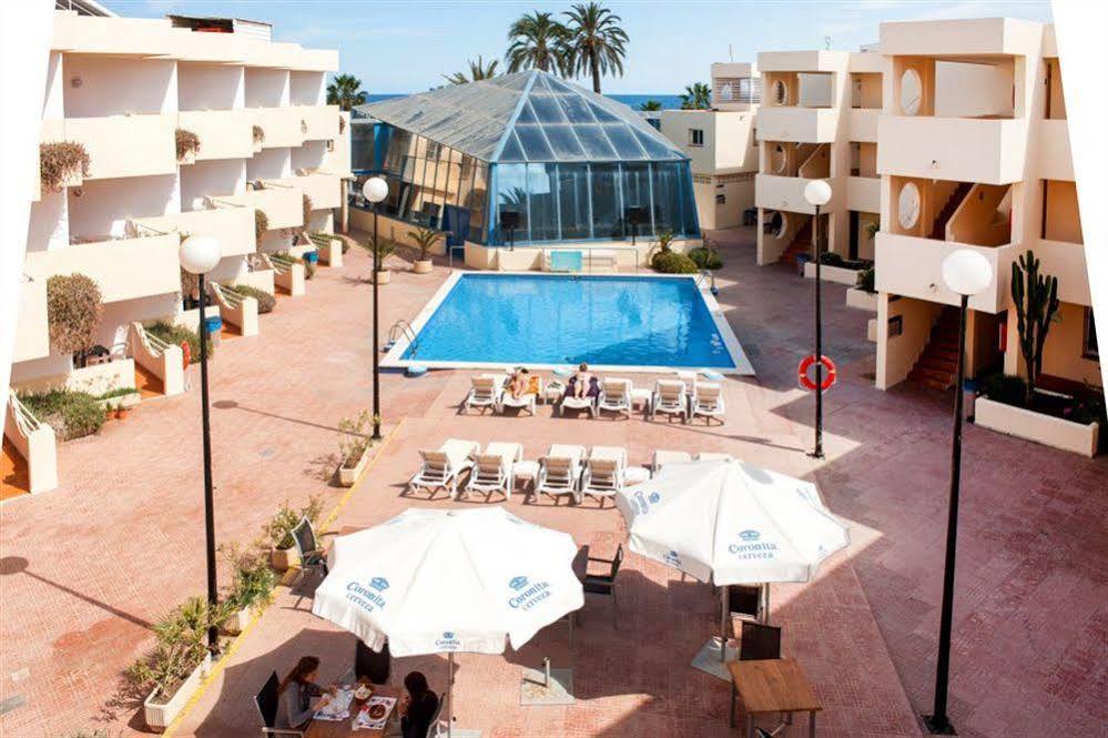 Apartamentos Bora Bora - Adults Only Playa d'en Bossa Ngoại thất bức ảnh